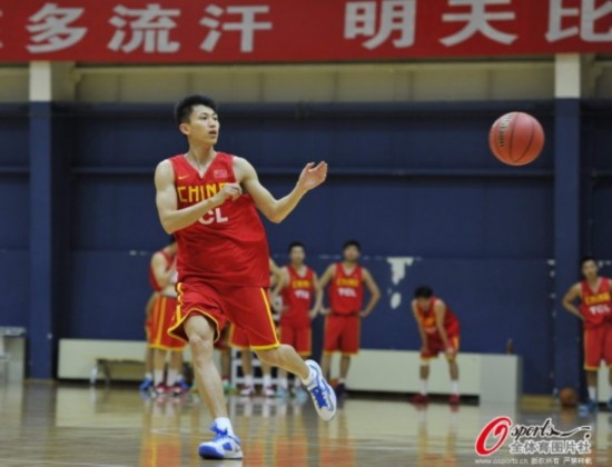 曝刘晓宇易建联已水火不容,揭秘刘晓宇为什么被宏远卖原因(2)