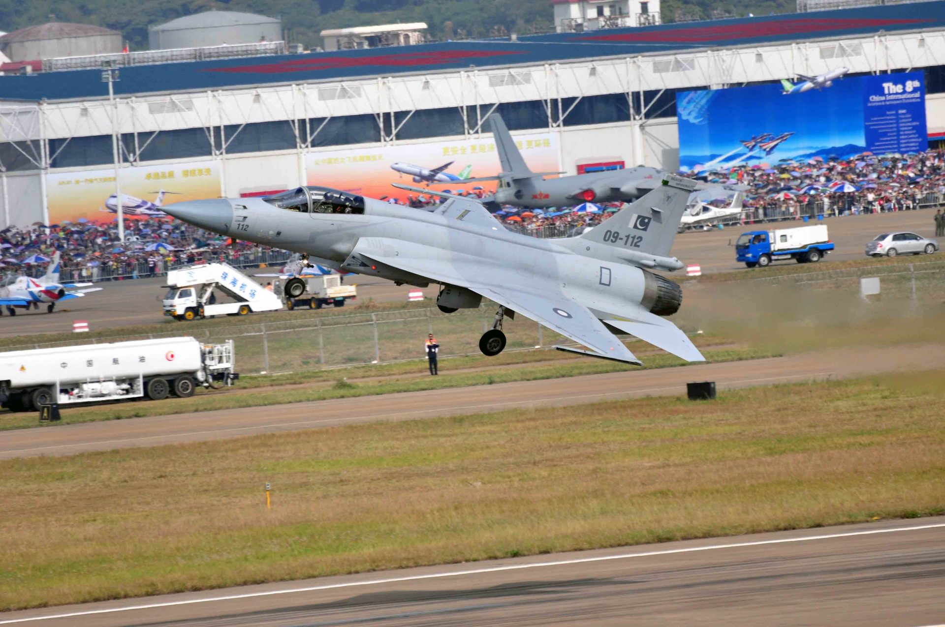 中国空军在世界上的地位,中国歼20战机内部细