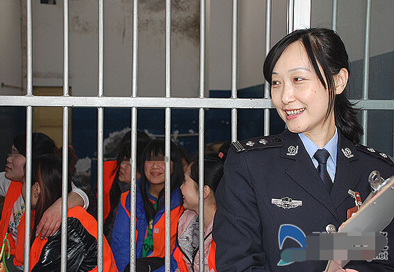 女子看守所管教女民警真实生活,女子看守所真实生活照片(2)