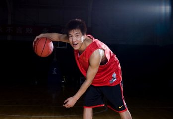 郭艾伦缺席对男篮影响太大,郭艾伦在辽宁男篮队年薪是多少