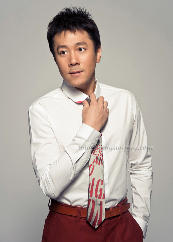 蔡国庆老婆和儿子照片,揭蔡国庆的家庭背景父母都是做什么的