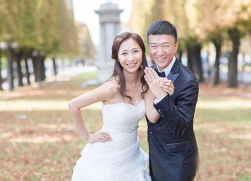 孙红雷王骏迪豪宅曝光,揭秘孙红雷小15岁妻子资料照片及家庭背景