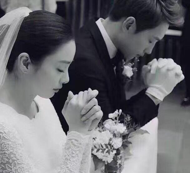rain和金泰熙结婚接吻照,rain老婆金泰希家庭背景性感