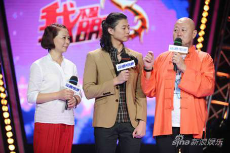 霍尊的父亲为什么和母亲离婚,揭秘霍尊父亲火风现任妻子是谁