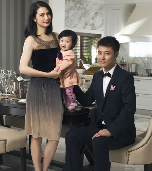 曝洪欣和张丹峰结婚照片图,揭张丹峰为什么娶洪欣内幕及家庭背景(2)