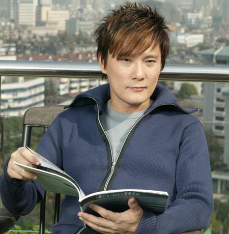 张信哲结婚了吗老婆是谁,张信哲为什么不结婚近况图