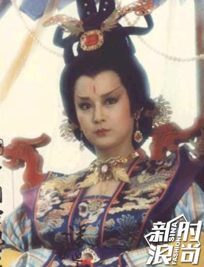 揭秘70岁潘迎紫不老秘诀,潘迎紫年轻青涩美照近况图