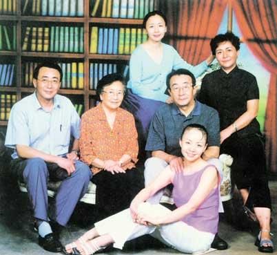曝英达抛弃宋丹丹娶梁欢内幕,揭秘英达为什么喜欢梁欢原因