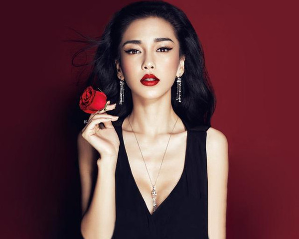 曝黄晓明baby亲密结婚照,黄晓明为什么喜欢baby原因近况图