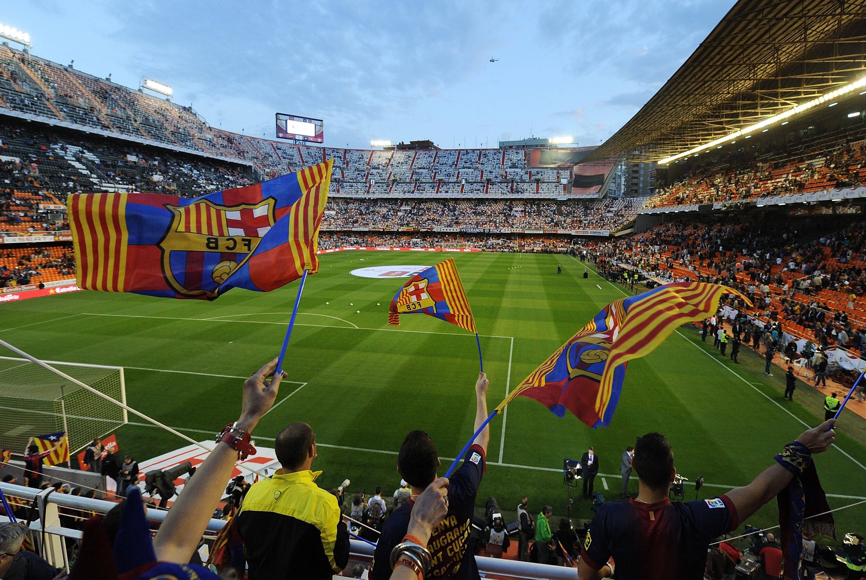 巴萨遭遇118年最大耻辱惨败,曝巴萨梅西将加盟