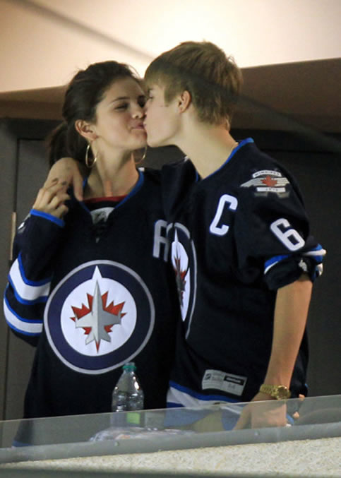 泰勒为什么讨厌贾斯汀·比伯原因曝光,揭秘比