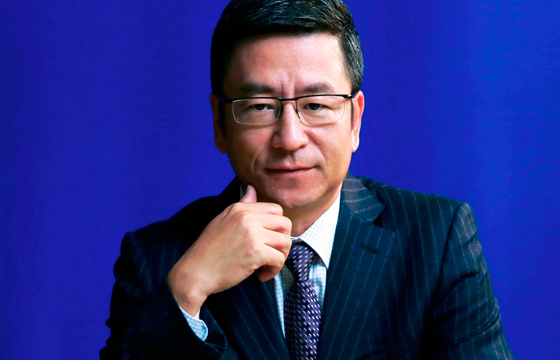 揭秘白岩松妻子是瘫痪真的假的,白岩松老婆家庭背景最新消息(2)