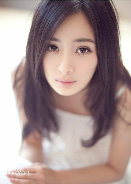 杨幂女儿小糯米好丑正面照片,杨幂为什么不让女儿曝光原因