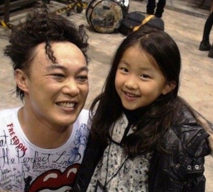 陈奕迅为什么娶徐濠萦原因曝光,揭秘陈奕迅父亲为何入狱真相