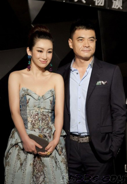 秦海璐老公王新军前妻是谁,秦海璐和王新军的年龄相差多少岁(2)