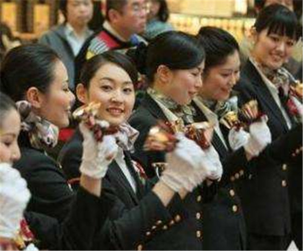 揭秘日本空姐的私密生活照片,日本空姐工资多少性感图