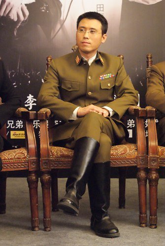 演员李乃文现实中老婆是谁,揭秘李乃文与黄曼之间到底是什么关系