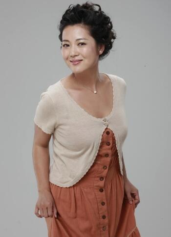 演员王茜华老公沈航照片曝光,揭秘王茜华与老公沈航恋爱史(2)