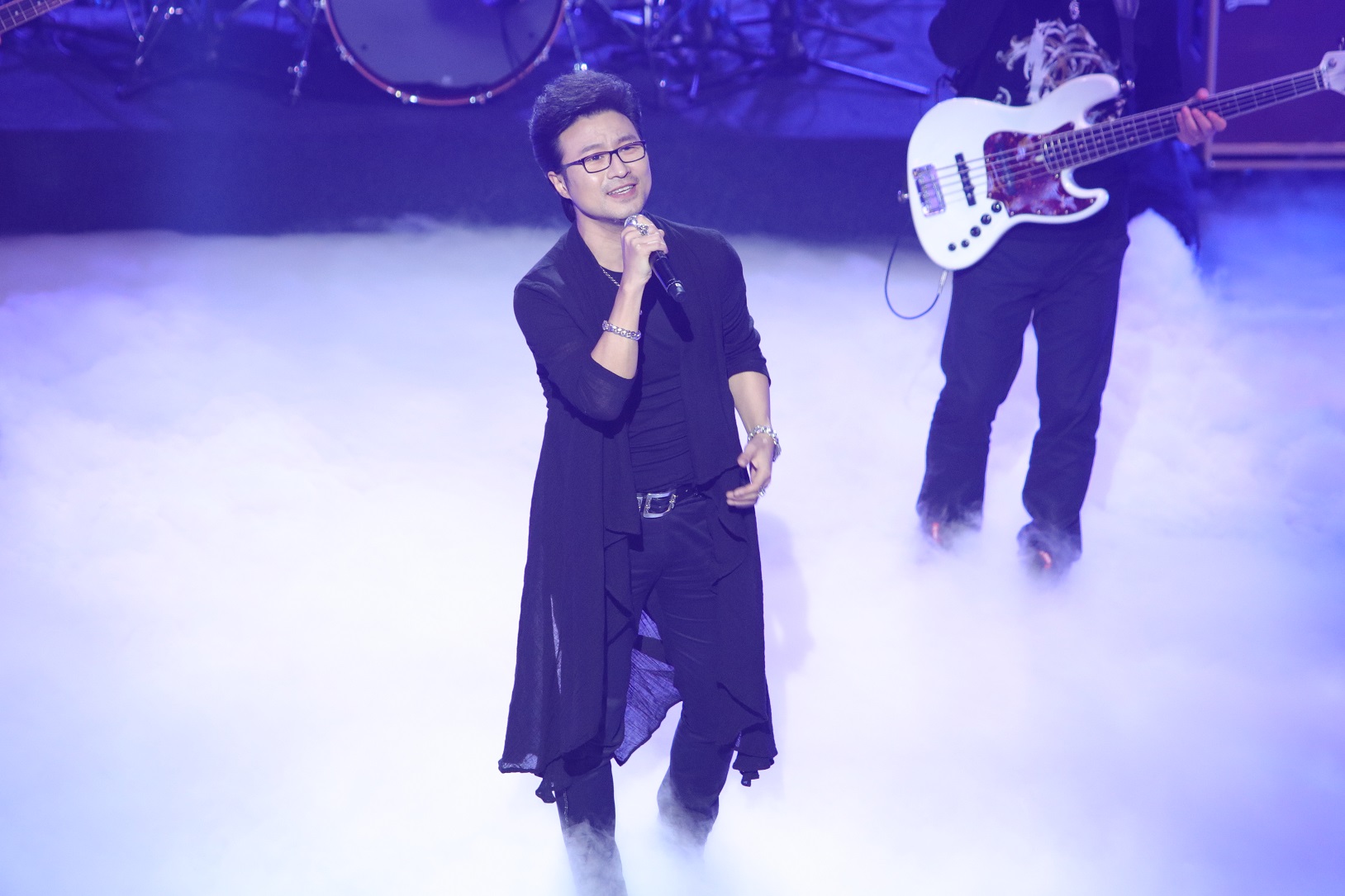 汪峰为何退出中国新歌声,新歌声决赛汪峰最后说了句什么话(2)