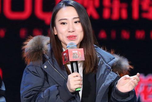 丫蛋新男朋友照片曝光,背景实力不简单怪不得要和王金龙离婚