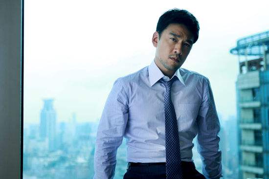 王耀庆是哪里人为什么离开台湾?王耀庆父亲是谁做什么的