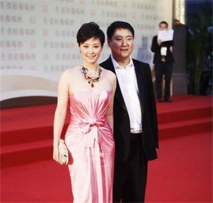 于冬袁立为何分手因为金巧巧?揭秘于冬袁立分手内幕