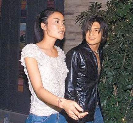 谢霆锋王菲现状如何,谢霆锋和杨幂张柏芝纠缠不清致分手?