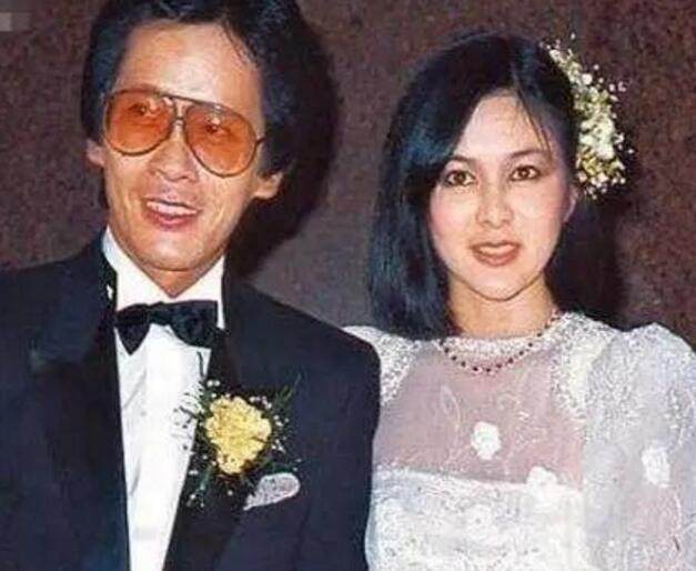 关之琳病情怎么样了,被脑癌折磨近照像老太太孤家寡人无人敢要