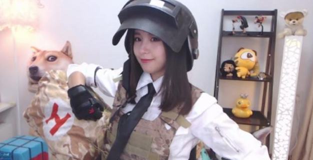 吃鸡主播团子照片曝光真相,女主播团子真实身高竟然只有?