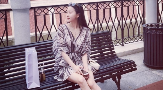 马龙老婆夏露简历个人资料曝光,夏露比马龙小吗小几岁?