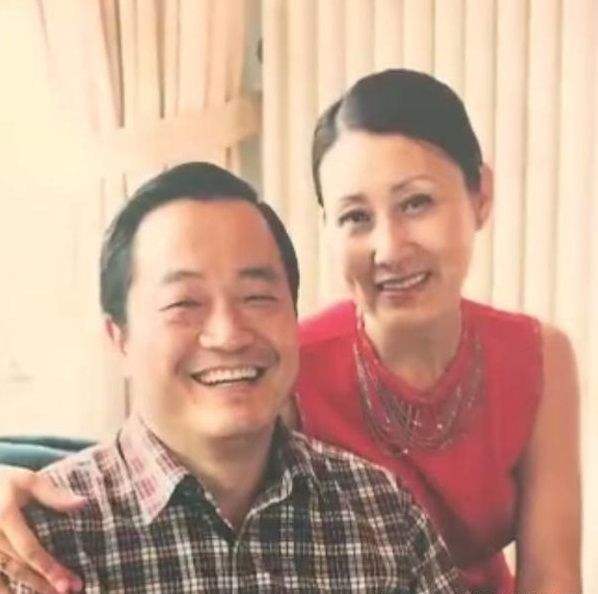 张凯丽第一任丈夫是谁有过几段婚姻,张凯丽现任丈夫是谁背景揭秘
