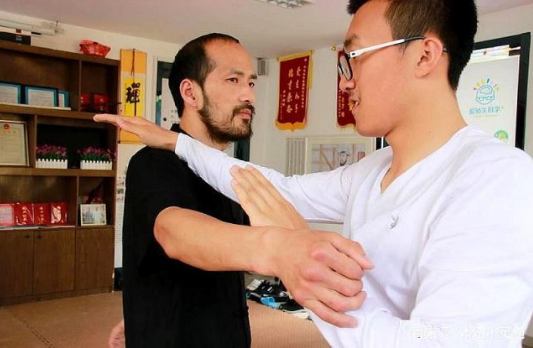 咏春吕刚简介个人资料照片,吕刚咏春踢馆视频曝光