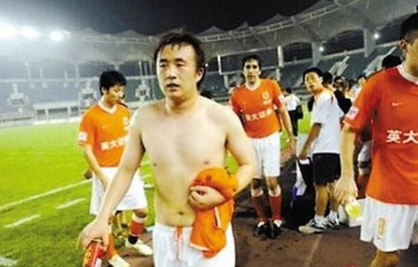 王永珀目前年薪多少收入多高?当初王永珀为什么转会?