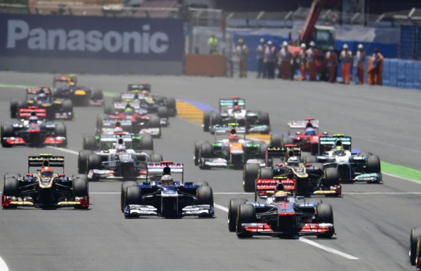 F1赛车多少钱一辆和F2赛车区别在哪?F1赛车极限速度最快有多少?