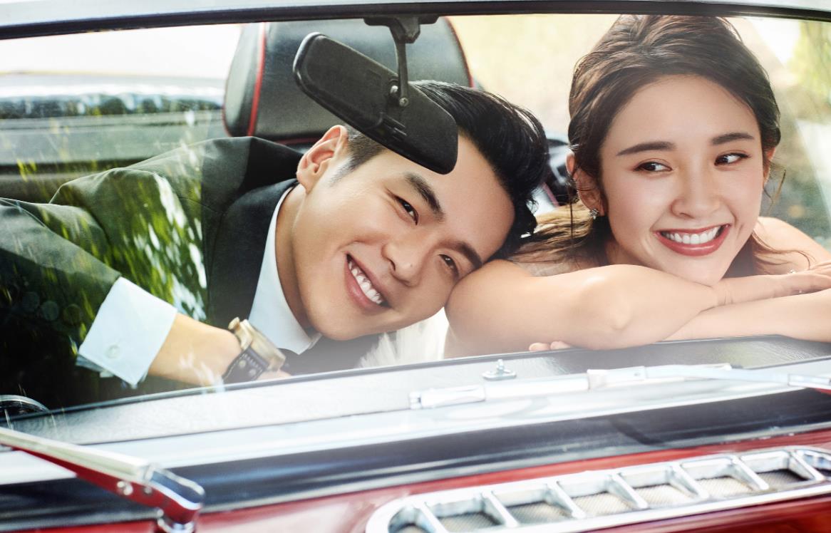 唐艺昕张若昀婚礼结婚图片曝光 现场高甜 这几组婚纱照你绝对没见