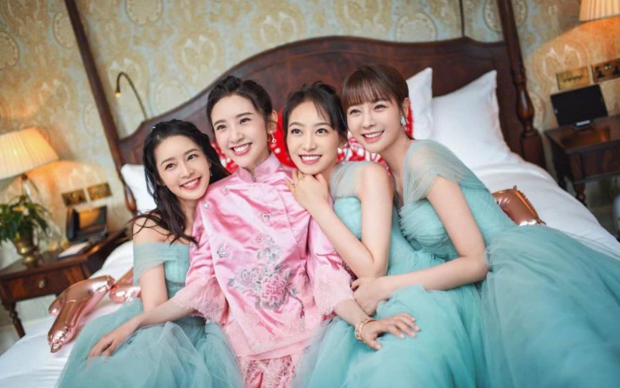 唐艺昕张若昀婚礼结婚图片曝光 现场高甜 这几组婚纱照你绝对没见