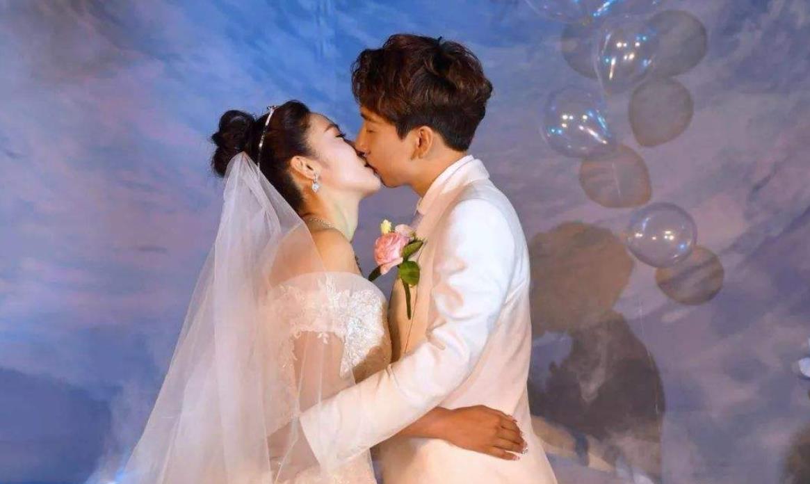 韩天宇刘秋宏婚礼刘宪华参加了吗?三人之间是什么关系有何典故?