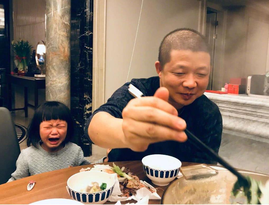 姚晨丈夫曹郁个人资料简介起底 家世如何婚史几段过往经历介绍