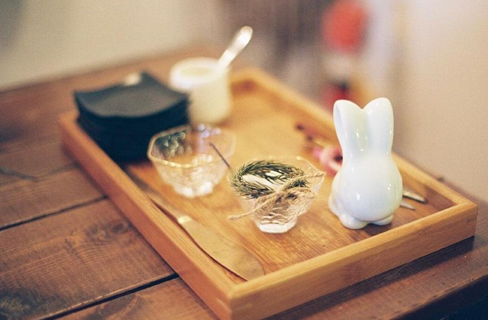 爱的人正在路上是什么歌?火爆抖音的此时莺飞草长来了