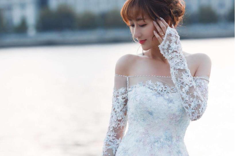 蒋丽莎个人资料简介 和陈浩民怎么认识现在生了几个了?