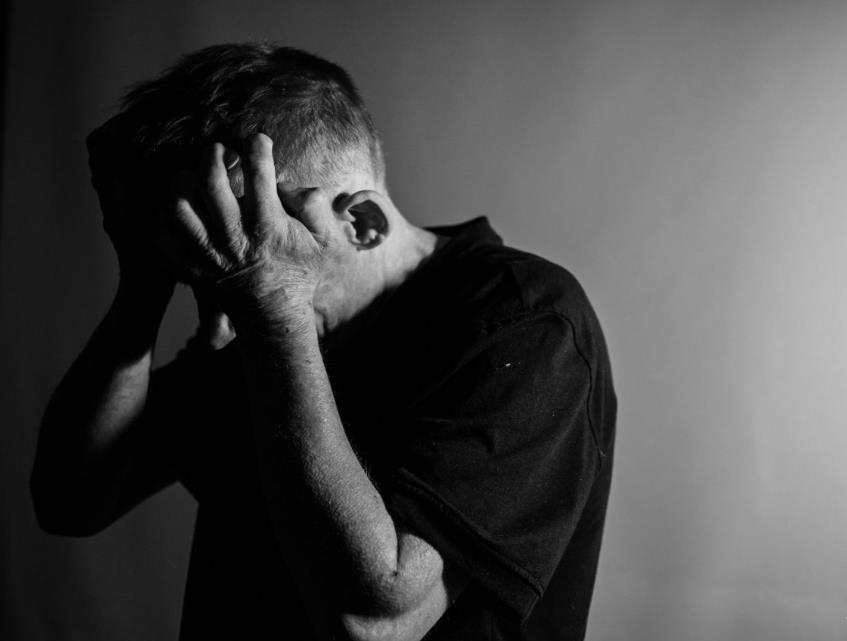 毁一个男人有几种办法?最彻底最高明的方法是哪种?