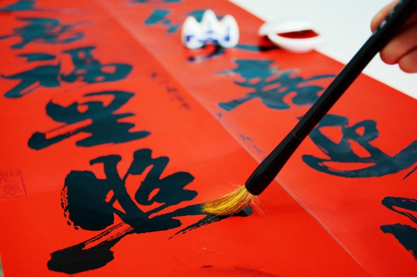 过年贴春联的寓意是什么 有什么讲究?由来史详细介绍