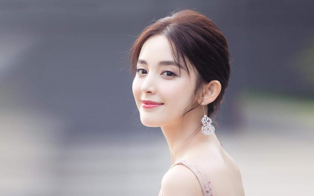 穷哈是什么意思 正确读音是啥 附送古力娜扎穷哈表情包